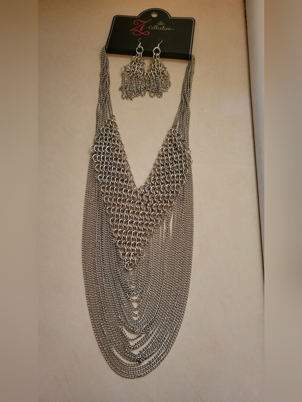 DeFiant Zi Necklace Set NEW